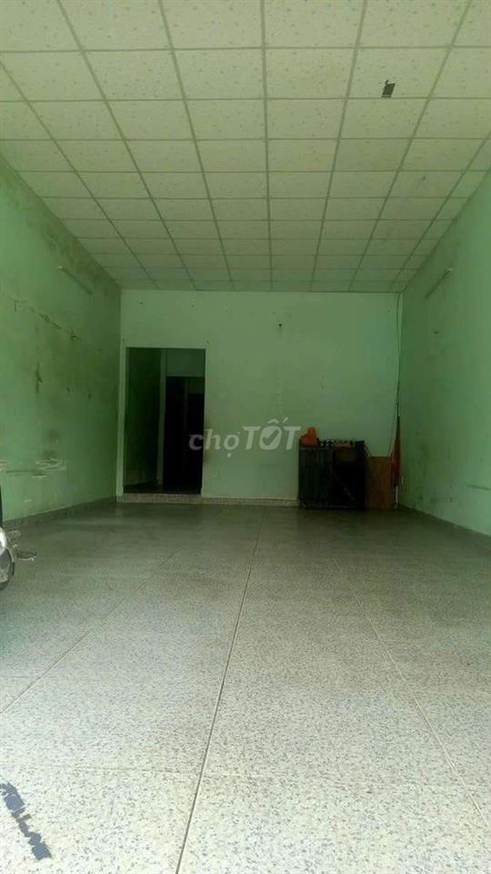 nhà dt.5*50 mặt tiền đường lớn 