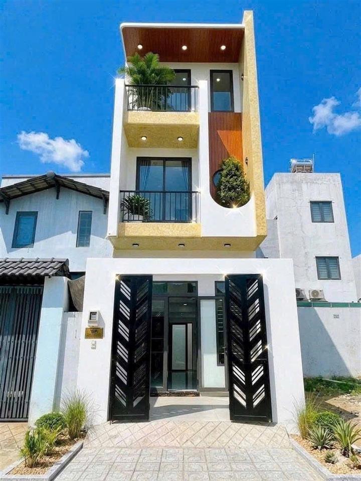 Bán nhà riêng tại đường trường lưu, giá tốt 3,9 tỷ, 50m2, 3pn, 4wc, quận 9, tp.hcm
