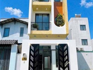 Bán nhà riêng tại đường trường lưu, giá tốt 3,9 tỷ, 50m2, 3pn, 4wc, quận 9, tp.hcm
