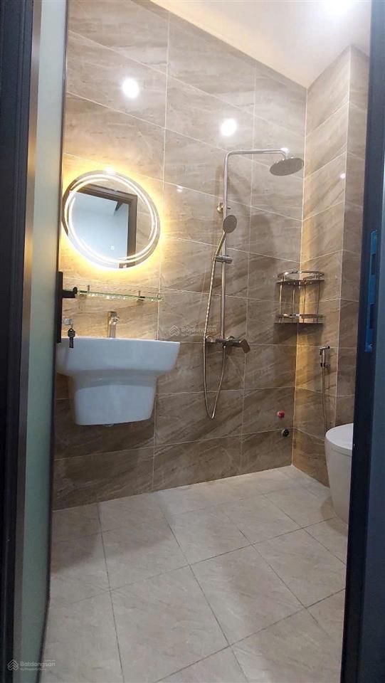 Bán nhà riêng tại đường trường lưu, giá tốt 3,9 tỷ, 50m2, 3pn, 4wc, quận 9, tp.hcm