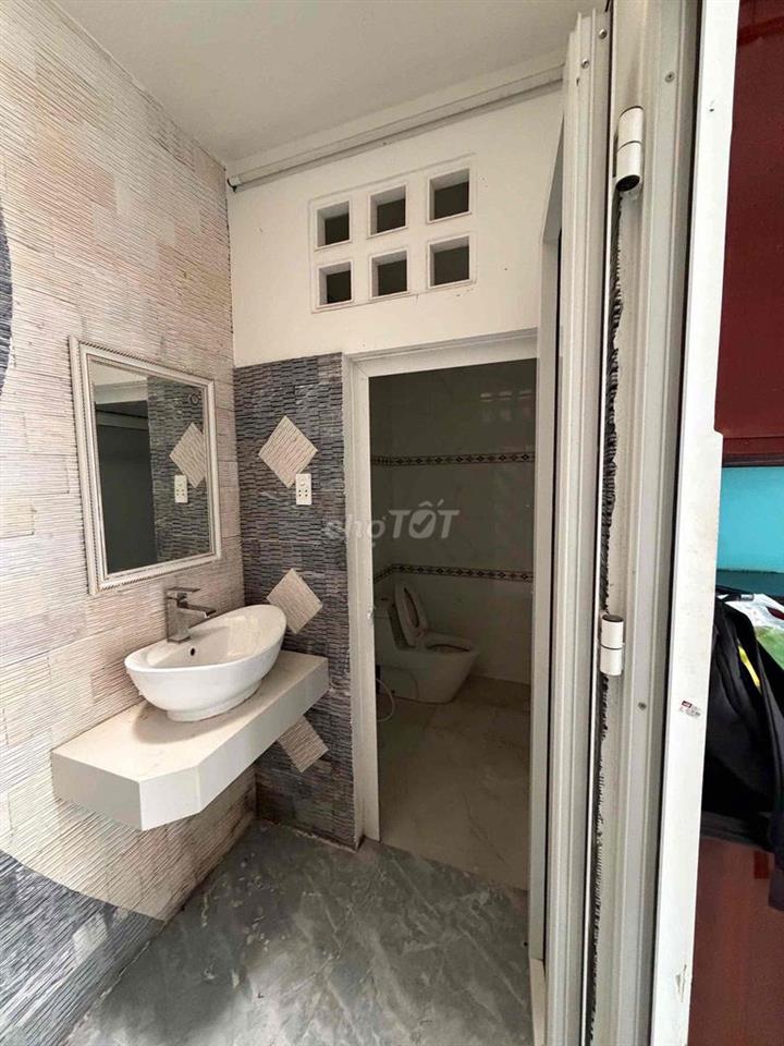 Nhà liền kề khu an ninh 位于安全社区的联排别墅