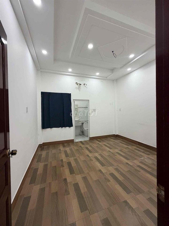 Nhà liền kề khu an ninh 位于安全社区的联排别墅