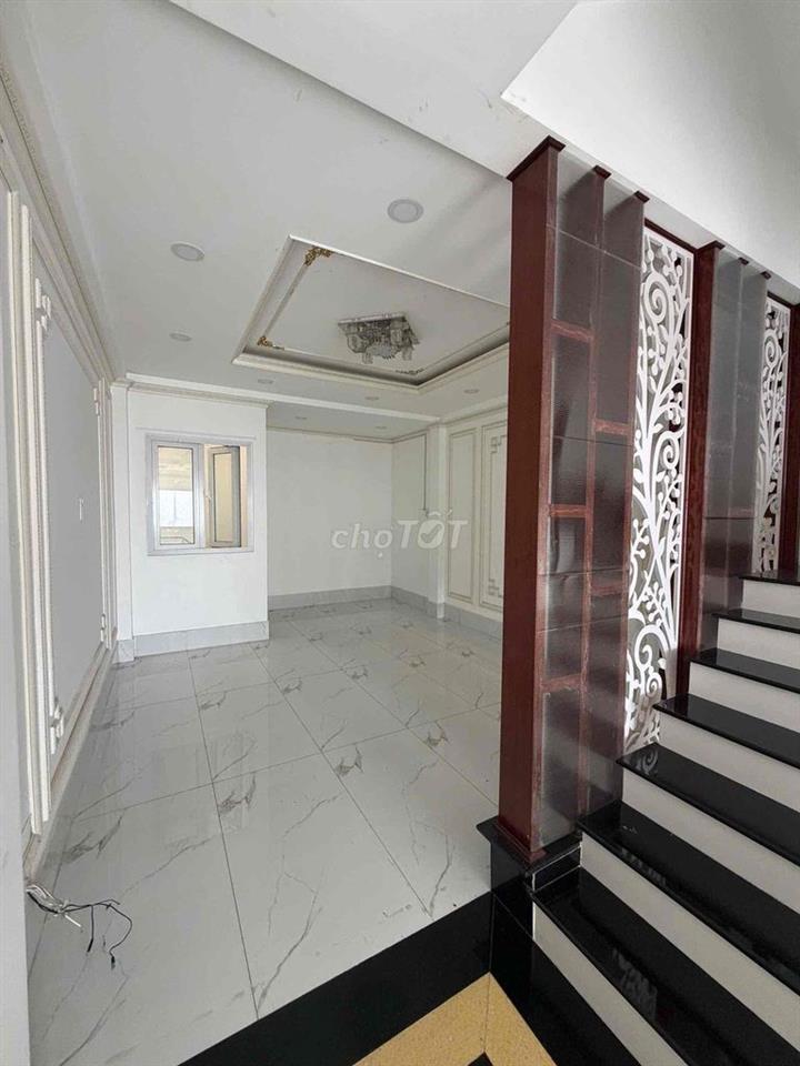 Nhà liền kề khu an ninh 位于安全社区的联排别墅