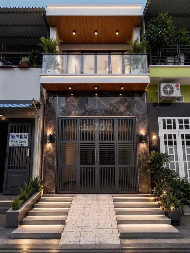 SIÊU PHẨM NHÀ MỚI XÂY KHU TÊN LỬA 新建房屋