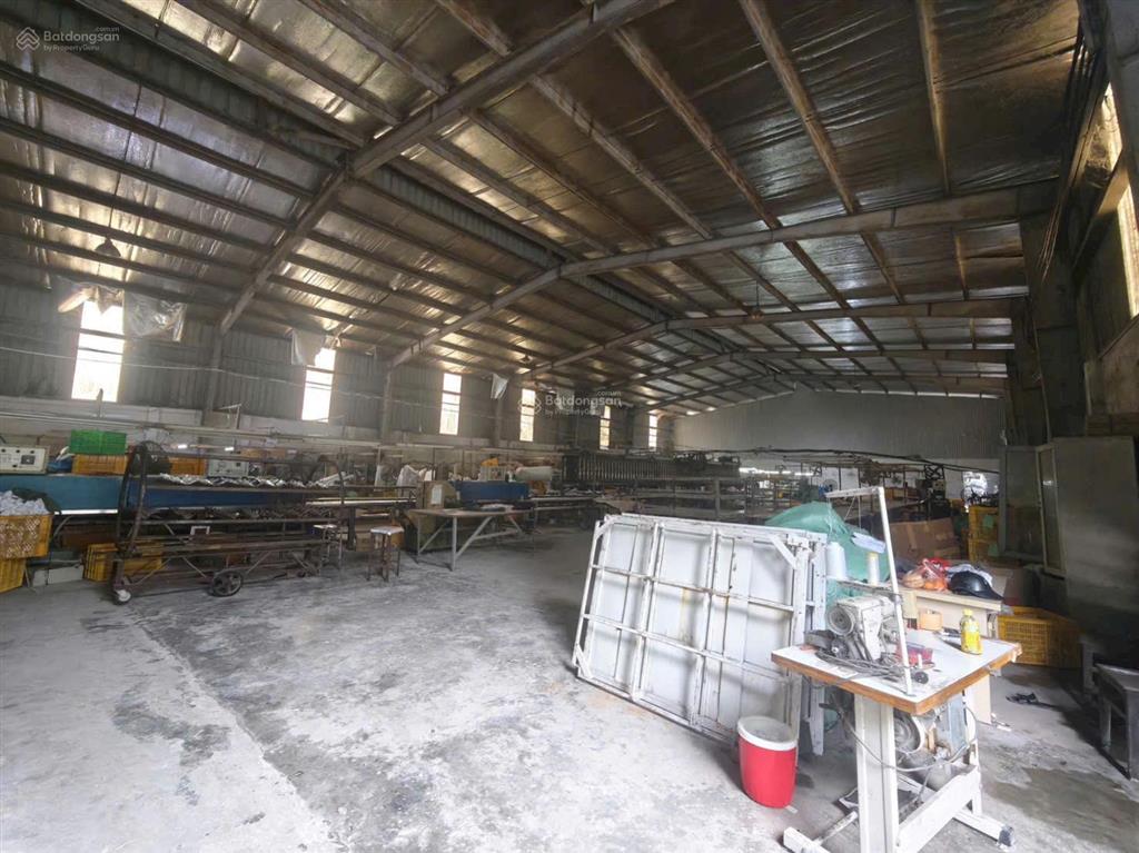 Cần cho thuê kho xưởng diện tích 400m2 tại chúc sơn, chương mỹ