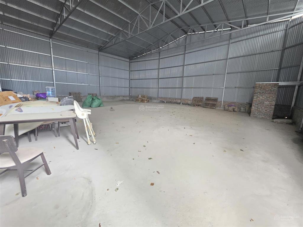 Cho thuê 250m² xưởng phụng châu, chương mỹ  xe 5 tấn ra vào