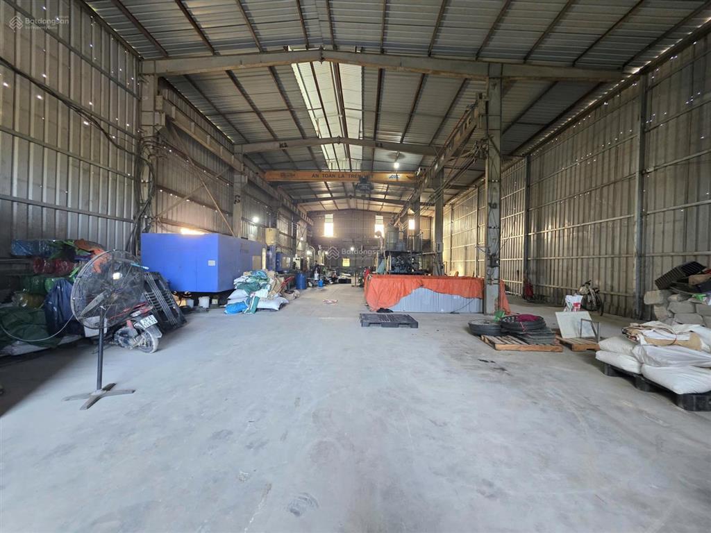 Cho thuê 800m2 kho xưởng tại ninh sơn, chúc sơn, đường container, xuất được vat