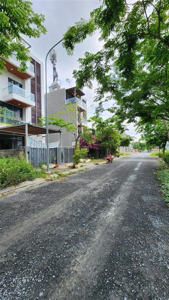 Đất xây nhà hoàn công ra sổ hồng dt 7x17m