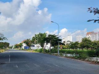 Đất 2 mặt tiền đường kđt cát lái dt  5x27.4m  sổ đỏ chính chủ