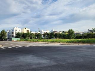 Lô đất dt 6x20m đường trước nhà 48m  kđt cát lái  sổ đỏ