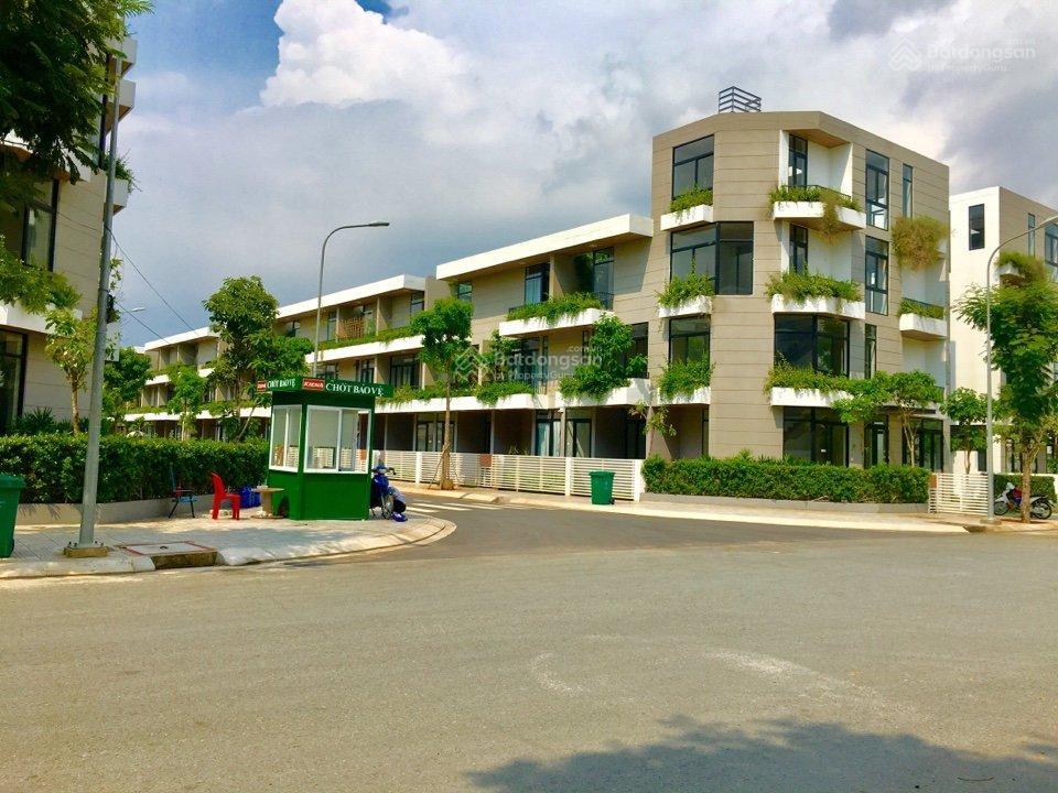 Lô đất đẹp dt 5x20m  giá cũng hơi ổn  sổ đỏ công chứng ngay