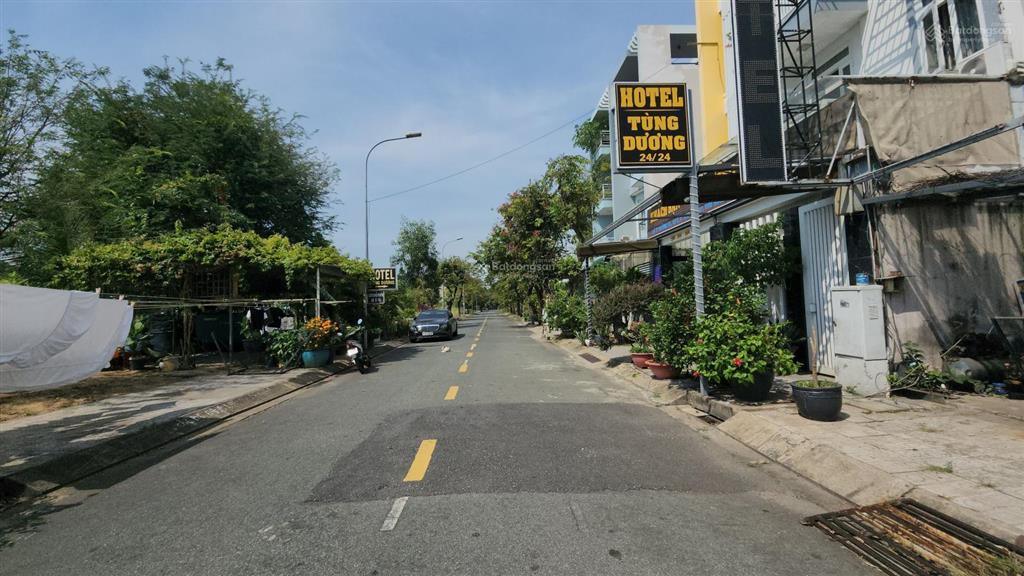 Giảm giá bán nhanh lô đất đường thông dt 5x20m  xây 1 trệt 2 lầu  sổ đỏ