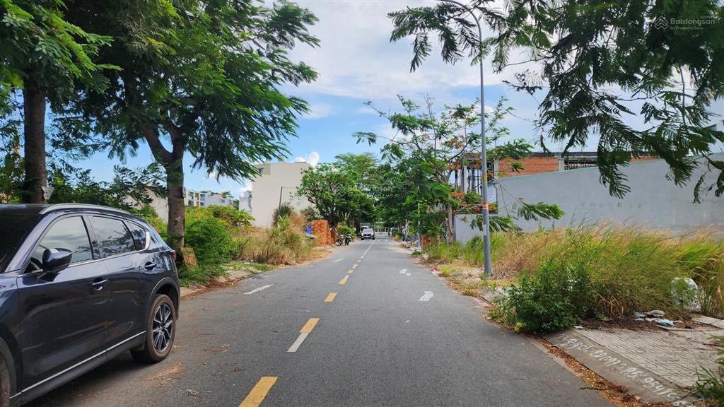 Sổ đỏ chính chủ dt 5x21.89m  đầu tư an cư tại phường cát lái