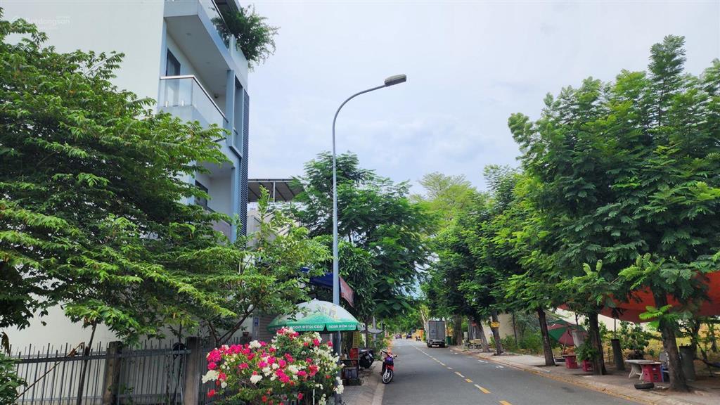 Sổ đỏ chính chủ dt 5x21.89m  đầu tư an cư tại phường cát lái