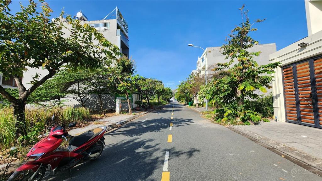 Cho thuê nhà phố dt 5x20m  1 trệt 2 lầu