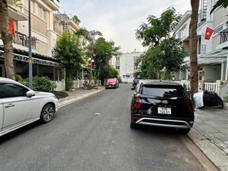 Nhỉnh 8 tỷ sở hữu đầy đủ nội thất lovera park, 1 trệt 2 lầu. hướng đông bắc  sổ.  em tú xem nhà