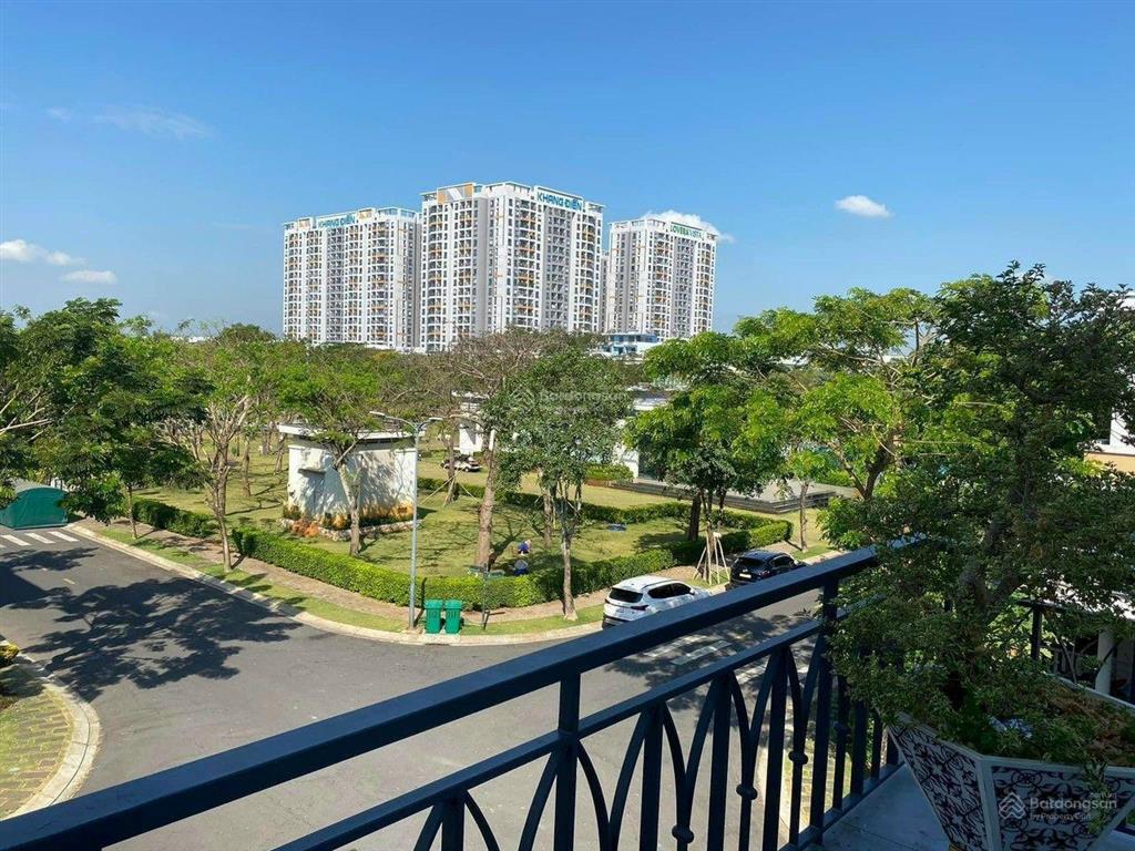 7.5tỷ. nhà thô lovera park  75m2  3 tầng  đông nam  sổ. alo em tú xem nhà