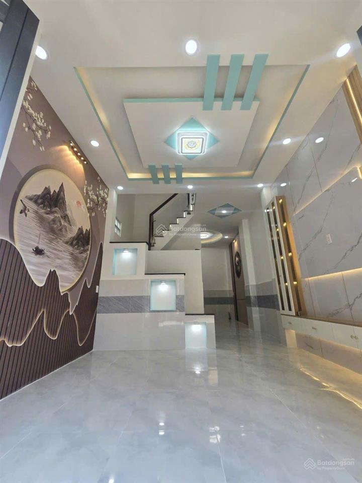 3.88 tỷ. lương văn căn  quận 8. nhà 2 tầng  công nhận 29.3m2. sổ sẵn.  em tú xem nhà