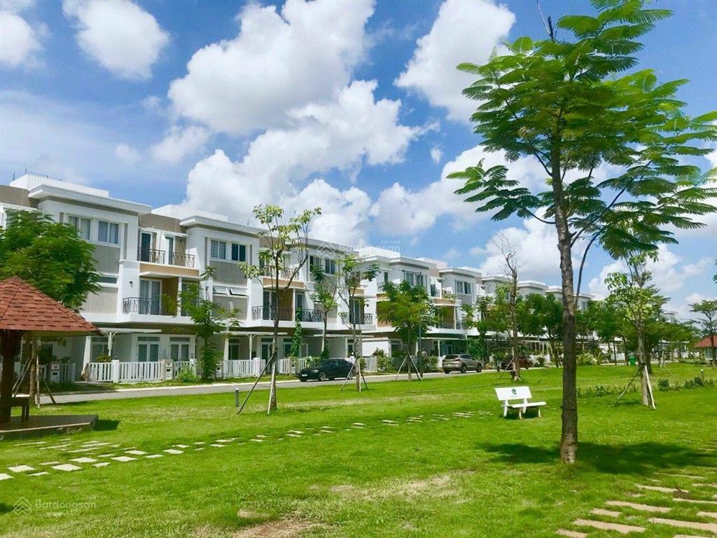 7.7 tỷ. lovera park 5x15m view công viên hoàn thiện cơ bản. alo em tú để nhận thông tin