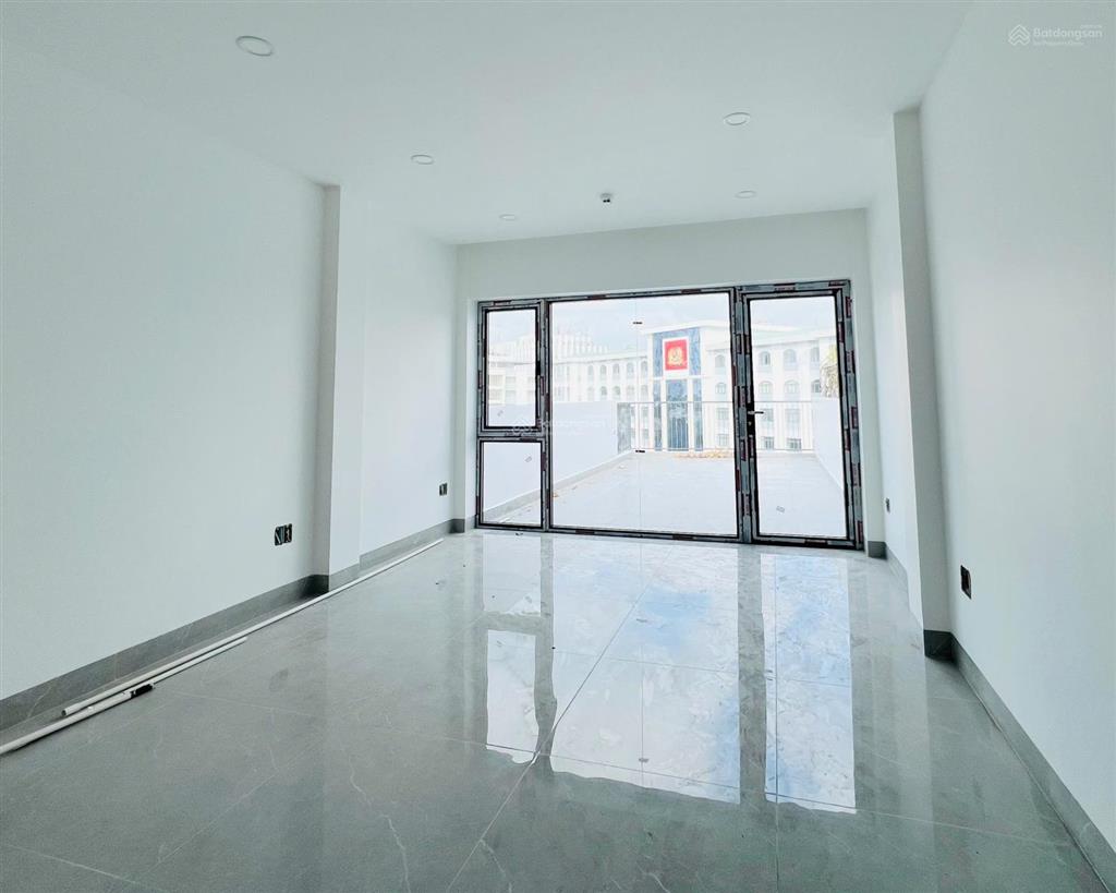 Cho thuê tòa nhà vp mt nguyễn trãi q1, 1t 6l thang máy, 4.5x30m, vị trí vàng, tiềm năng lớn