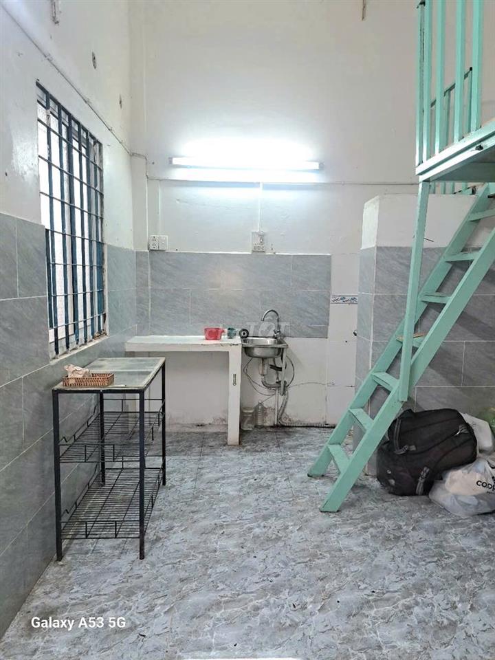 Cho thuê Phòng trọ riêng biệt gần Cafe Oasis Phạm Văn Đồng