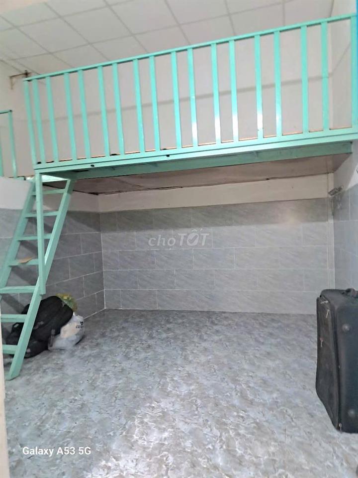 Cho thuê Phòng trọ riêng biệt gần Cafe Oasis Phạm Văn Đồng