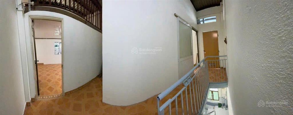 Cho thuê nhà nguyên căn sạch đẹp. đường âu cơ phường bảy hiền