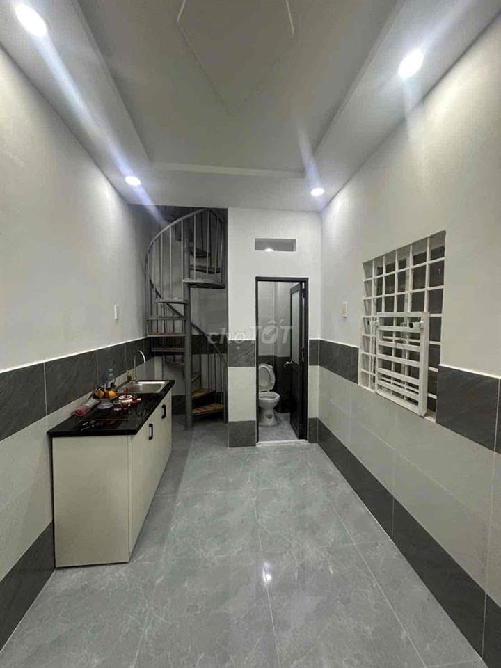 Nhà p3  3 tầng chưa đến 2 tỷ