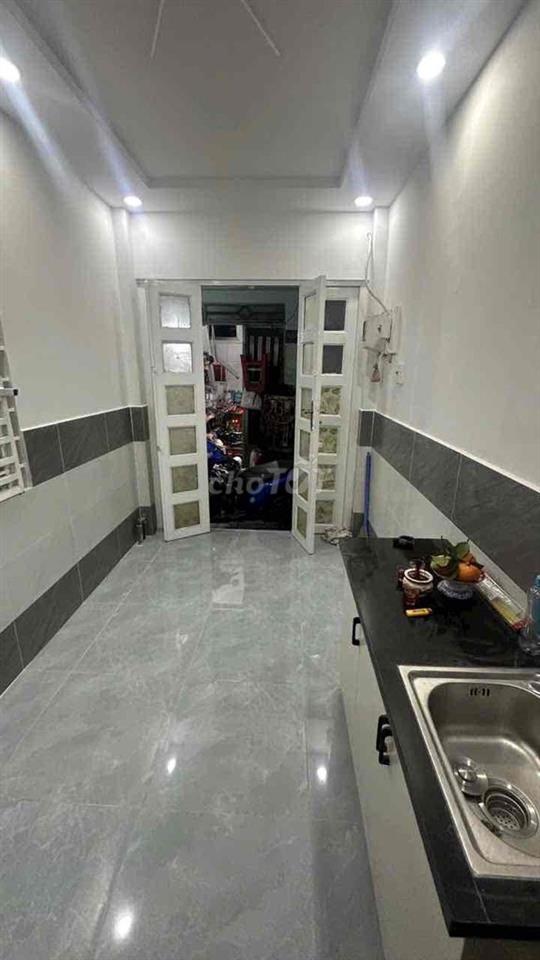 Nhà p3  3 tầng chưa đến 2 tỷ