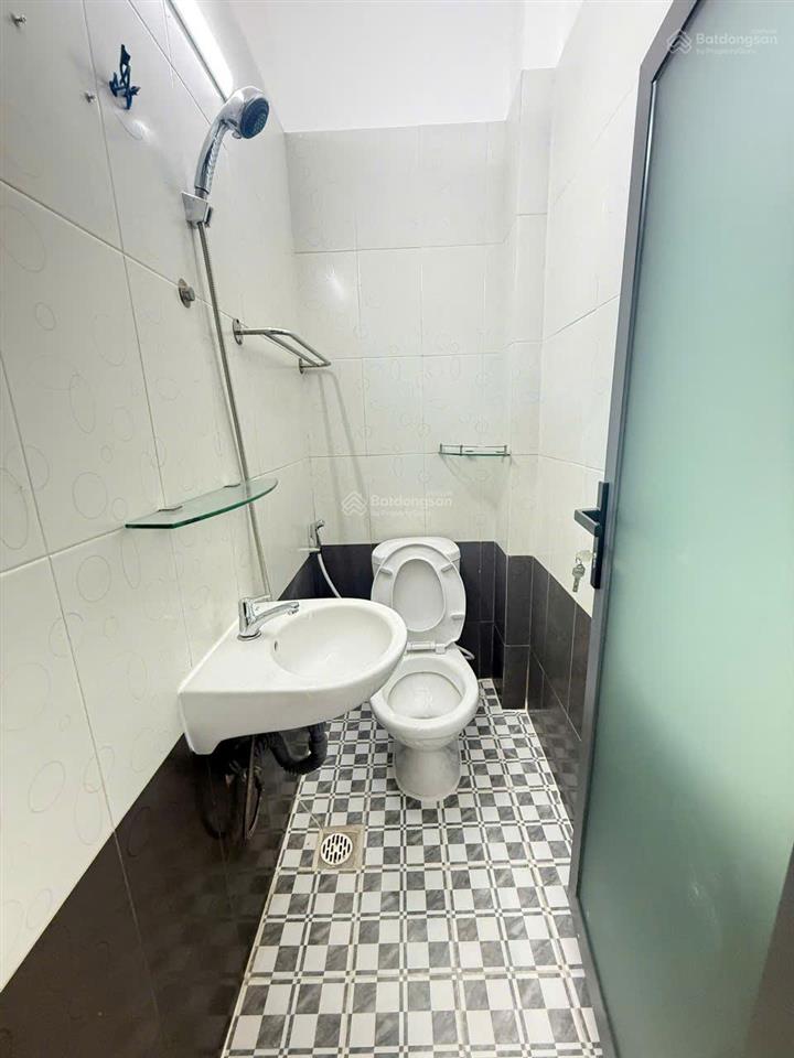 Chính chủ cần bán gấp nhà riêng giá rẻ 5 tầng33m2 quận 10 hồ chí minh 4pn,4wc chỉ với 7 tỷ 100 tr