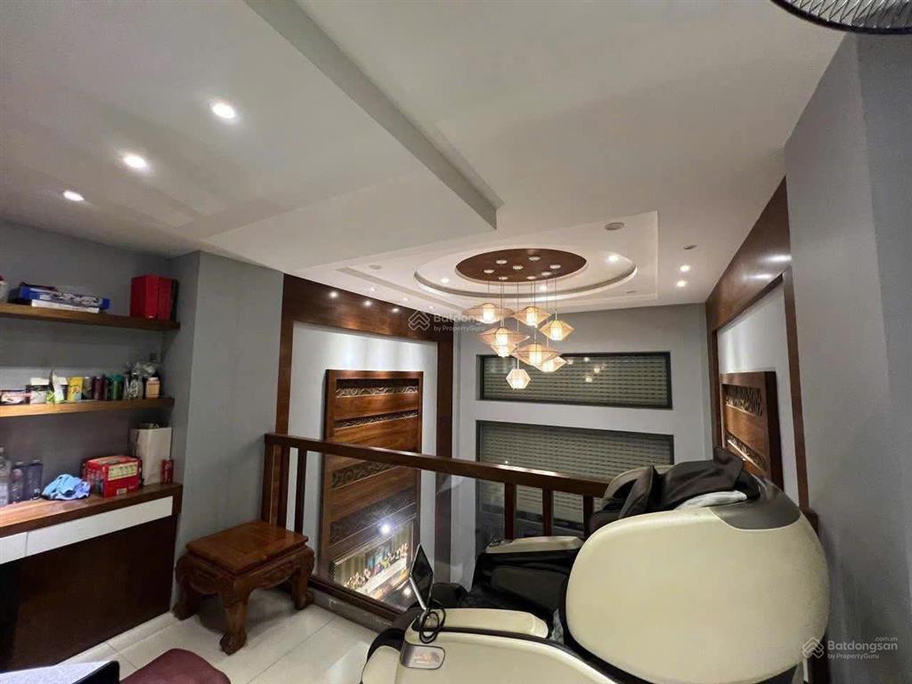 Chỉnh chủ cần bán gấp nhà riêng giá rẻ 5 tầng 67m2 6pn,7wc tân bình hồ chí  minh chỉ với 9 tỷ 800tr
