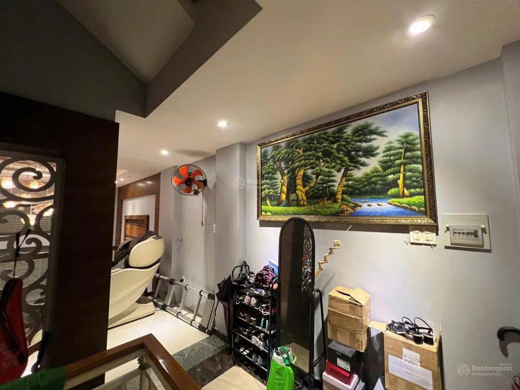 Chỉnh chủ cần bán gấp nhà riêng giá rẻ 5 tầng 67m2 6pn,7wc tân bình hồ chí  minh chỉ với 9 tỷ 800tr