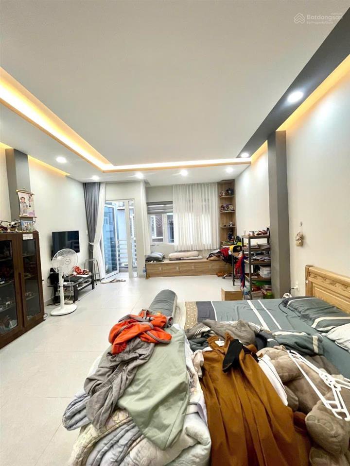 Chính chủ cần bán gấp nhà riêng giá rẻ 4 tầng 79m2 4pn,4wc tân bình hồ chí minh chỉ với 9 tỷ 500
