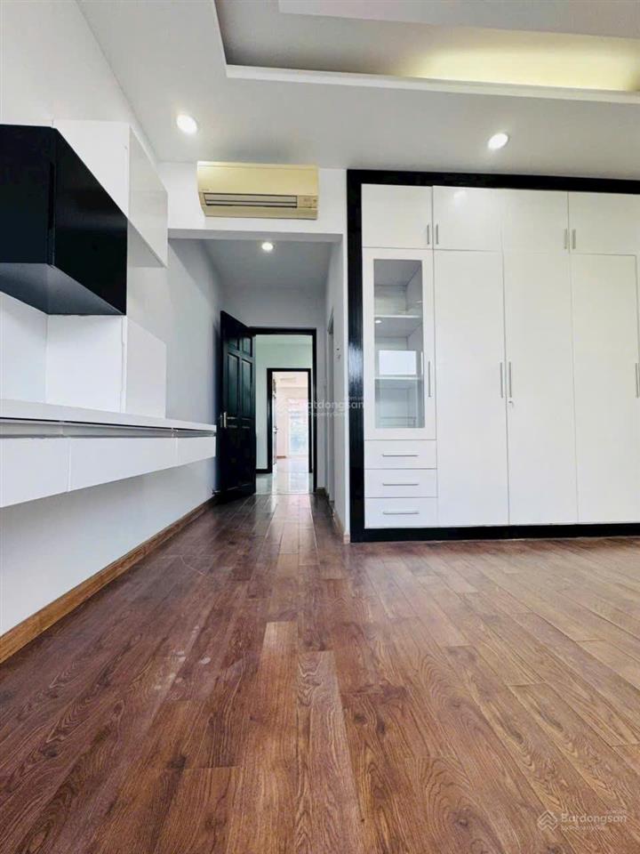 Chỉnh chủ cần bán gấp nhà riêng giá rẻ 100m2 4 tầng 4pn,4wc tân bình hồ chí minh chỉ với 14 tỷ 800