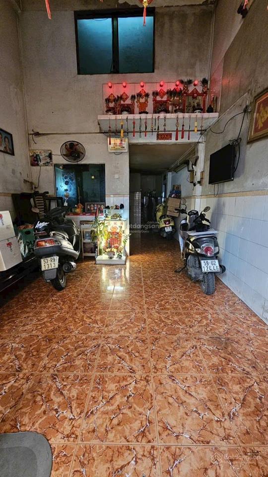 Chính chủ cần bán gấp nhà riêng giá rẻ 3 tầng60m2 quận 10 hồ chí minh chỉ với 6 tỷ 600 triệu
