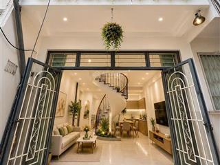 Chính chủ cần bán gấp nhà riêng giá rẻ 3 tầng 32m2 quận 10 hồ chí minh chỉ với 5 tỷ 700