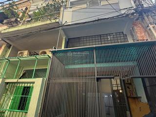 Chính chủ cần bán gấp nhà riêng giá rẻ 5 tầng 4pn,4wc 33m2 quận 10 hồ chí  minh chỉ với 6 tỷ 500 tr