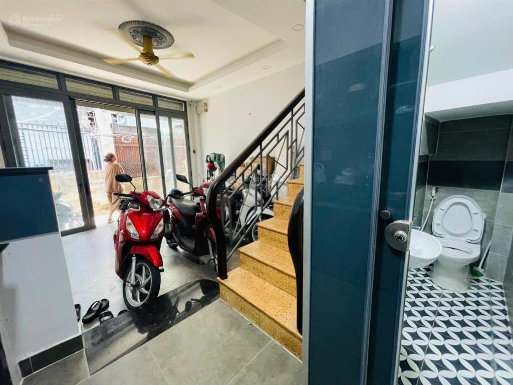 Chính chủ cần cần bán gấp nhà riêng giá rẻ  5 tầng 25m2 3pn,3wc quận 11 hồ minh chỉ với 4 tỷ 700 tr