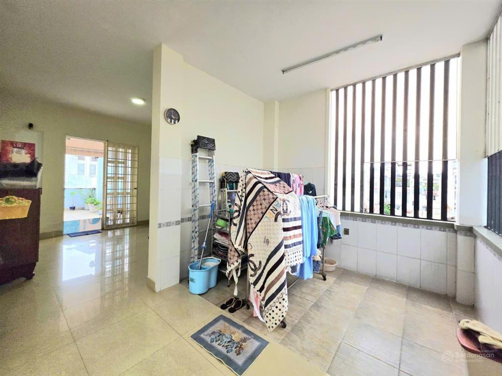 Chính chủ cần bán gấp nhà riêng giá rẻ 4 tầng 65m2 quân 10 4pn,4wc  hồ chí minh chỉ với 10 ,98 tỷ