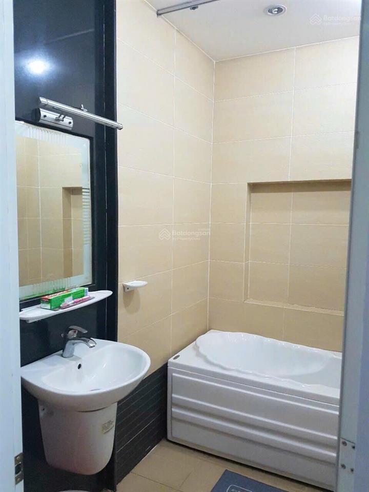 Chính chủ cần bán gấp nhà riêng giá rẻ 5 tầng 71m2 10pn,10wc phú nhuận hồ minh chỉ với 16 tỷ 600 tr