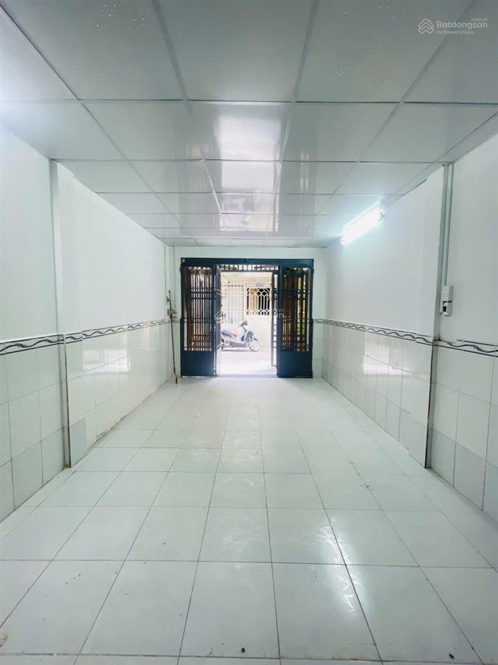Chính chủ cần bán gấp nhà riêng giá rẻ 2 tầng30m22pn,2wc tân bình hồ chí minh chỉ với 4 tỷ 650 tr