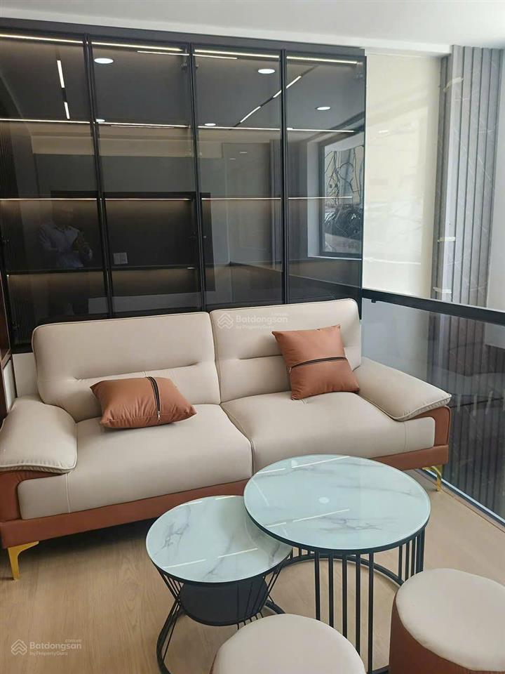 Chính chủ cần bán gấp nhà riêng giá rẻ 5 tầng 40m2 4pn,4wc tân bình hồ chí minh chỉ với 8 tỷ 980 tr