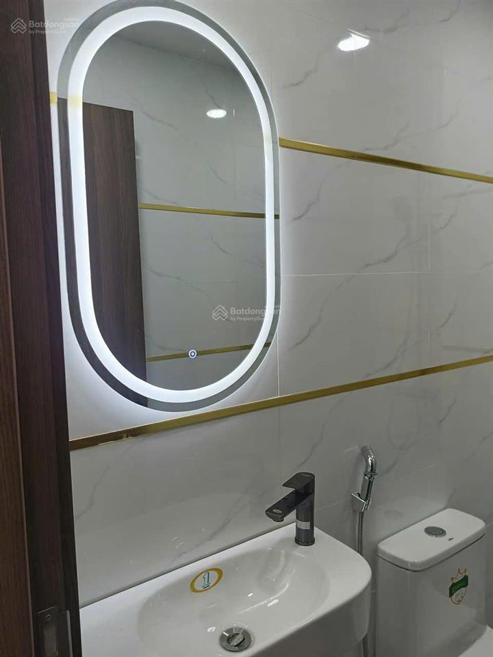 Chính chủ cần bán gấp nhà riêng giá rẻ 5 tầng 40m2 4pn,4wc tân bình hồ chí minh chỉ với 8 tỷ 980 tr