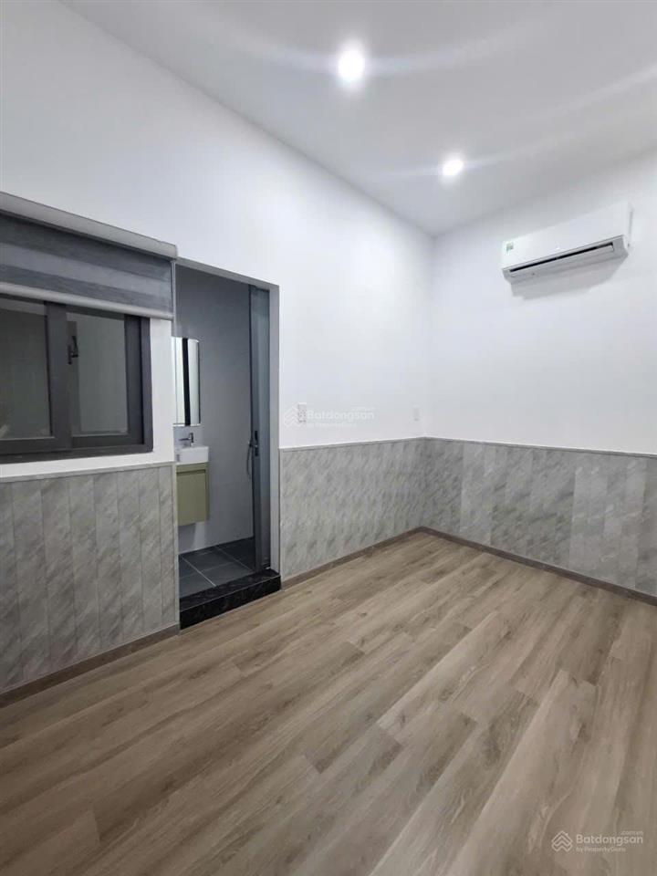 Chính chủ cần bán gấp nhà riêng giá rẻ 3 tầng 40m2 3pn,3wc tân bình hồ chí  minh chỉ với 5 tỷ300 tr