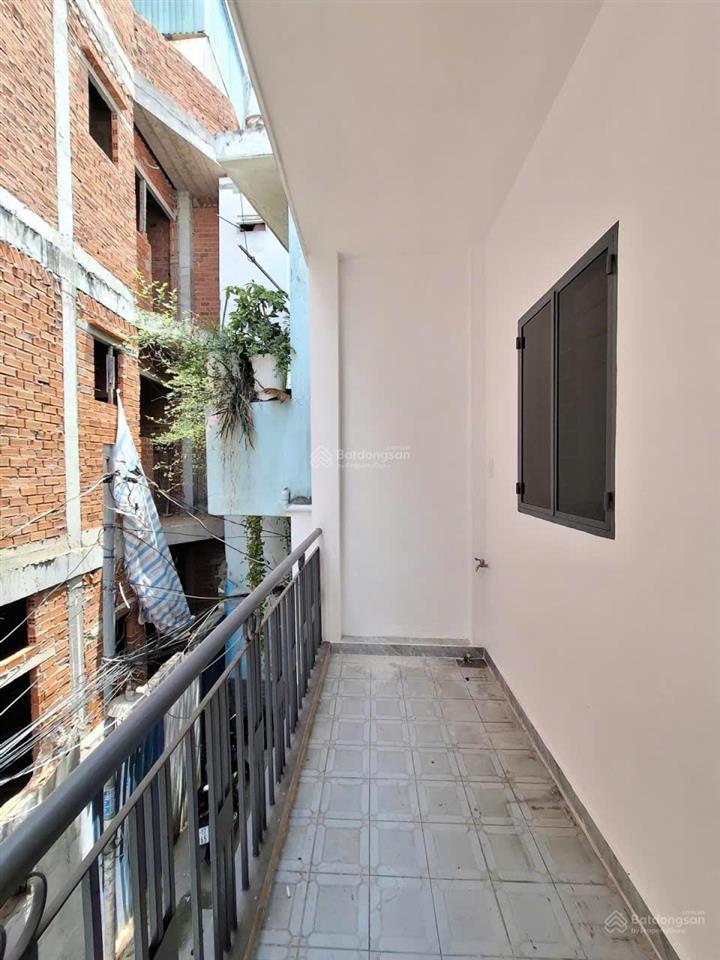 Chính chủ cần bán gấp nhà riêng giá rẻ 3 tầng 40m2 3pn,3wc tân bình hồ chí  minh chỉ với 5 tỷ300 tr