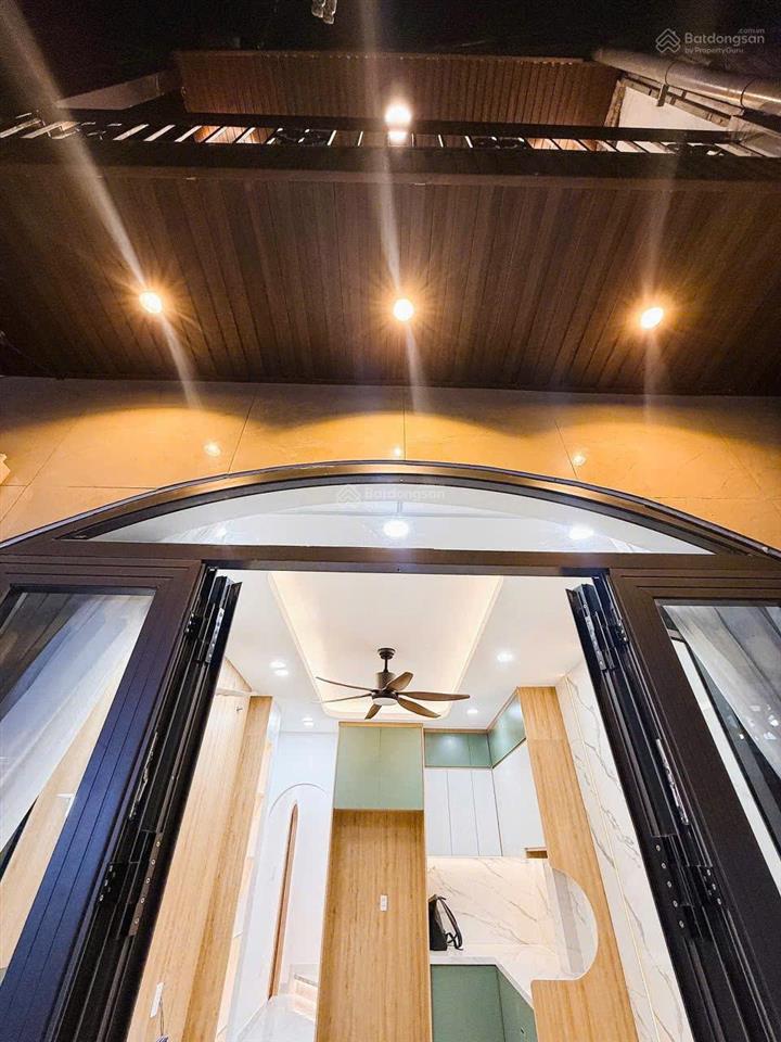 Chính chủ cần bán gấp nhà riêng giá rẻ 3 tầng 30m² 2pn, 3wc quận 3 hồ chí minh chỉ với 4 tỷ 950 tr