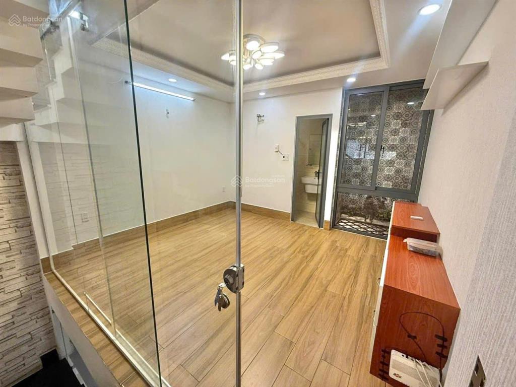 Chính chủ cần bán gấp nhà riêng giá rẻ 5 tầng 5pn,5wc,54m2 hồ chí minh ,tân bình  chỉ với 9 tỷ 900