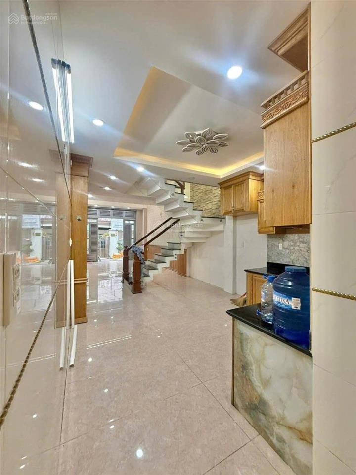 Chính chủ cần bán gấp nhà riêng giá rẻ 5 tầng 5pn,5wc,54m2 hồ chí minh ,tân bình  chỉ với 9 tỷ 900
