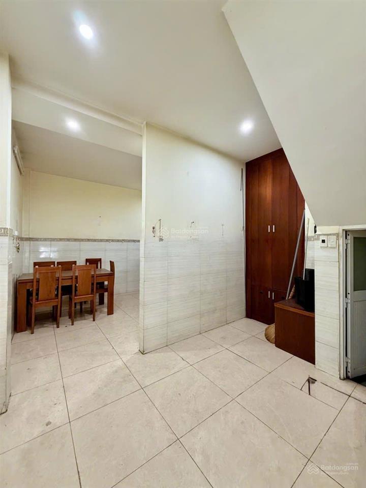 Chính chủ cần bán gấp nhà riêng giá rẻ 4 tầng 53m2 5pn,5wc tân bình hồ chí minh chỉ với 13 tỷ 800