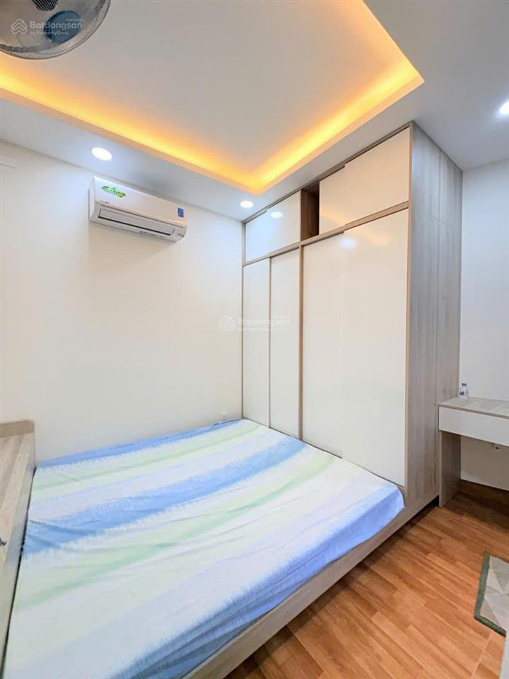 Nhà đẹp tâm huyết xây mới tặng full nội thất cao cấp 40m2 2 tầng 2pn,2wc chỉ 5,6 tỷ hồ chí minh